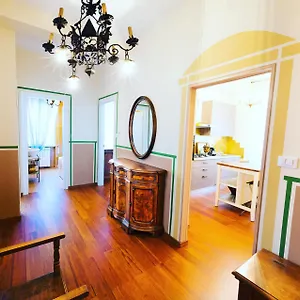 Centre , Verona Italia