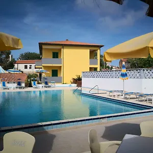 Le Palme Holidays Aparthotel Palmadula