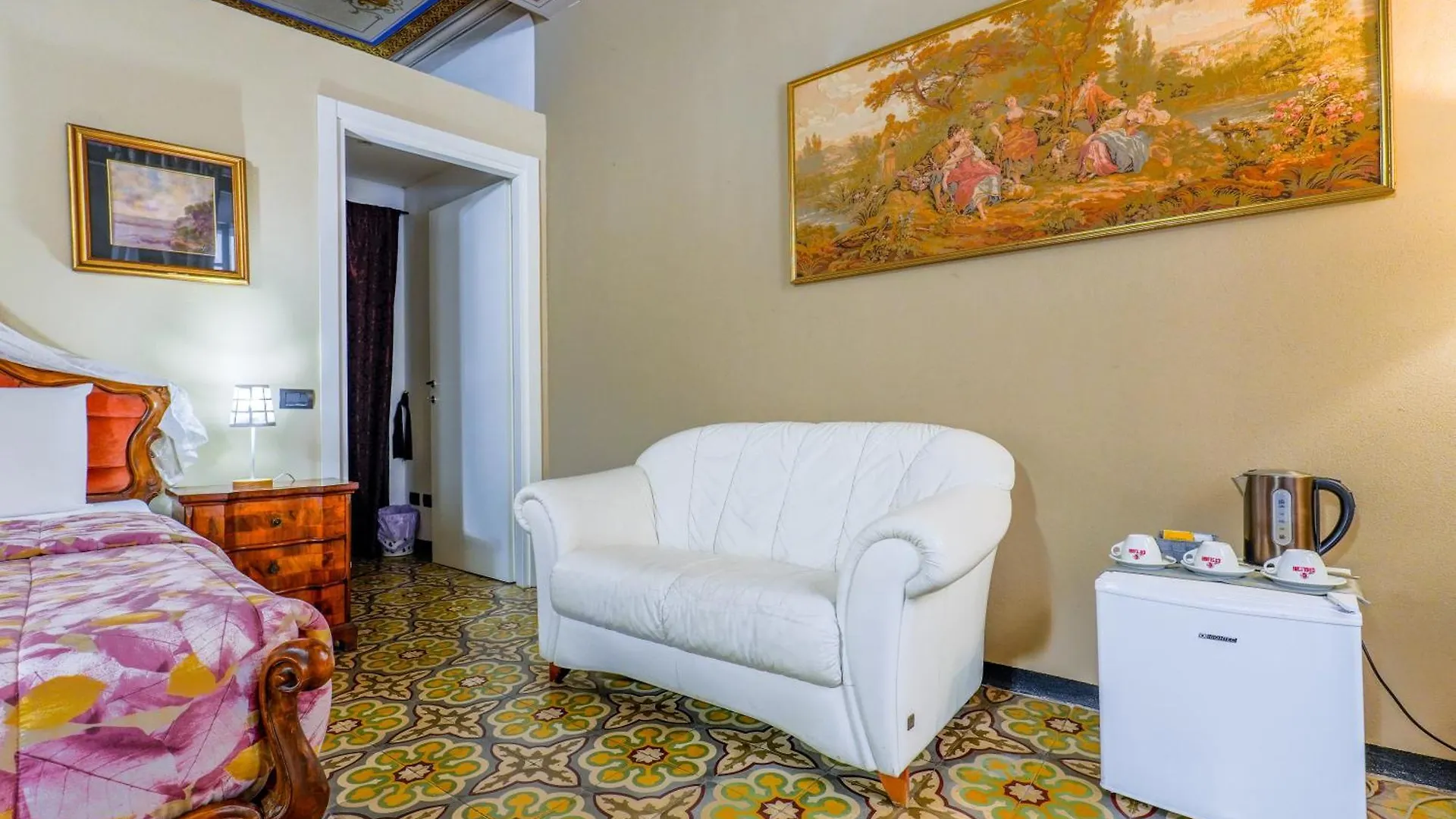 Hotel White Lerici 0*,